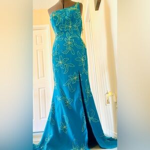 NWT Studio 17 Elegant Blue Beaded Mermaid Evening Gown